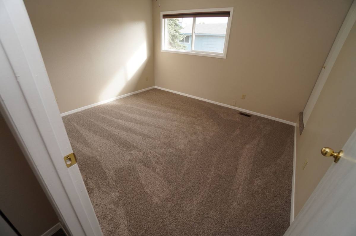 Apartment for rent at 813 W 75th Ave, Anchorage, AK 99518
