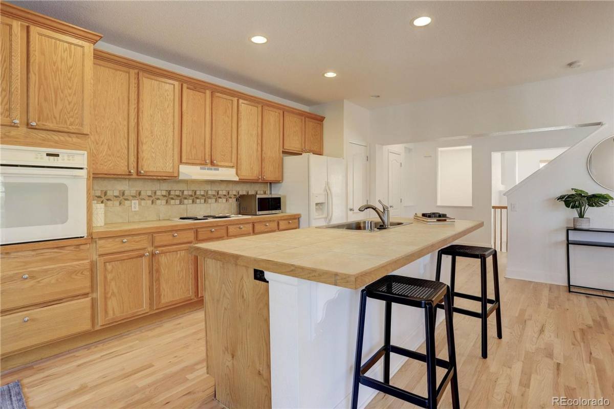 Townhouse for rent at 3784 S Dayton St, Aurora, CO 80014