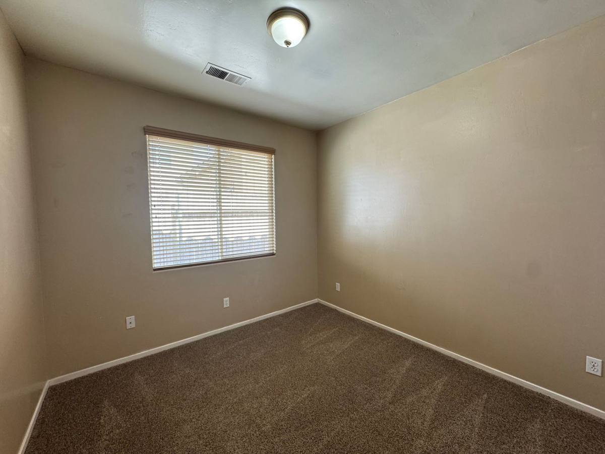 House for rent at 11713 Starlight Dr, Bakersfield, CA 93312
