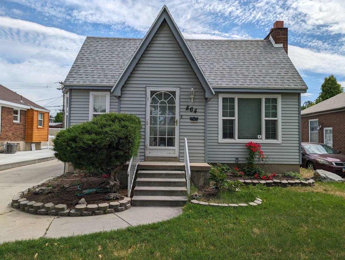 House for rent at 864 Bryan Ave S, Salt Lake City, UT 84105