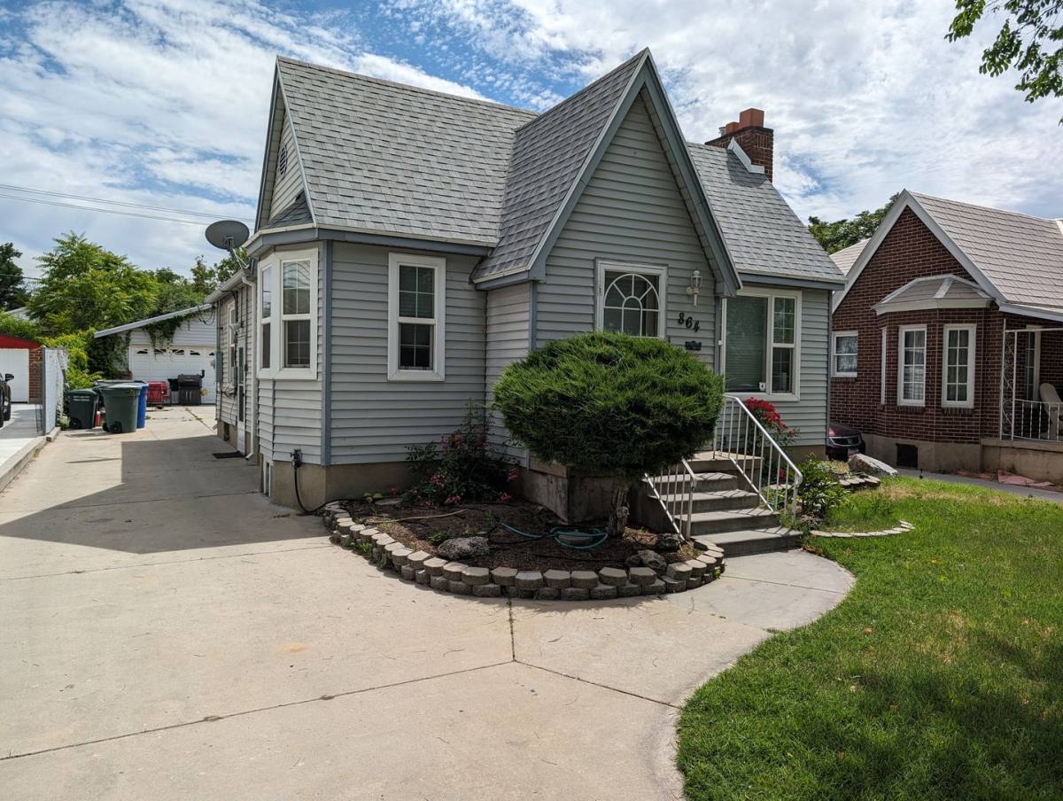 House for rent at 864 Bryan Ave S, Salt Lake City, UT 84105