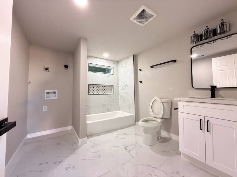 Apartment for rent at 2209 Gano St, Houston, TX 77009