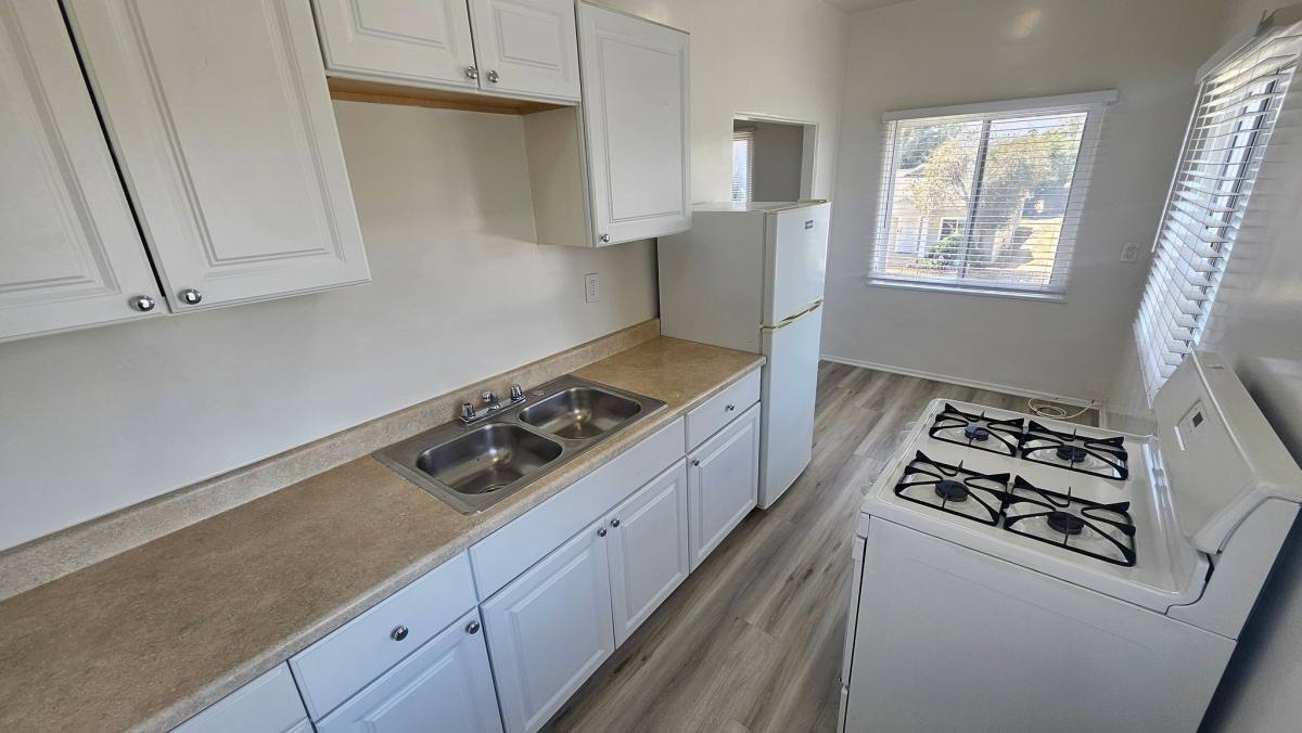 Apartment for rent at 1750 S Longwood Ave, Los Angeles, CA 90019