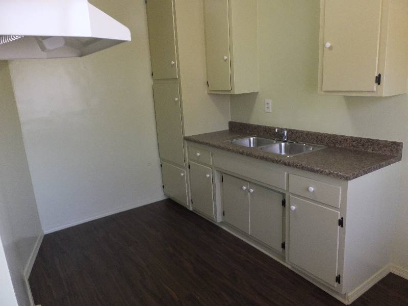 Apartment for rent at 5230 Long Beach Blvd, Long Beach, CA 90805