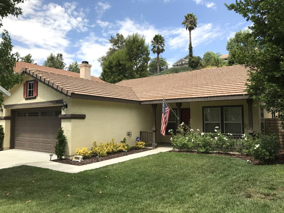House for rent at 22254 Pamplico Dr, Santa Clarita, CA 91350