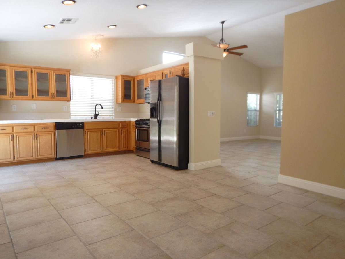 House for rent at 22254 Pamplico Dr, Santa Clarita, CA 91350