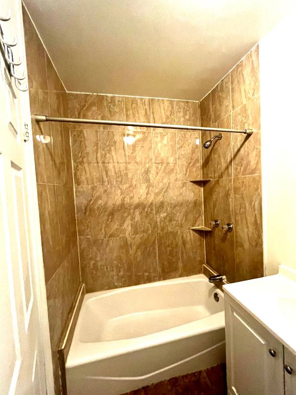 Apartment for rent at 855 1 2 W 43rd Place, Los Angeles, CA 90037