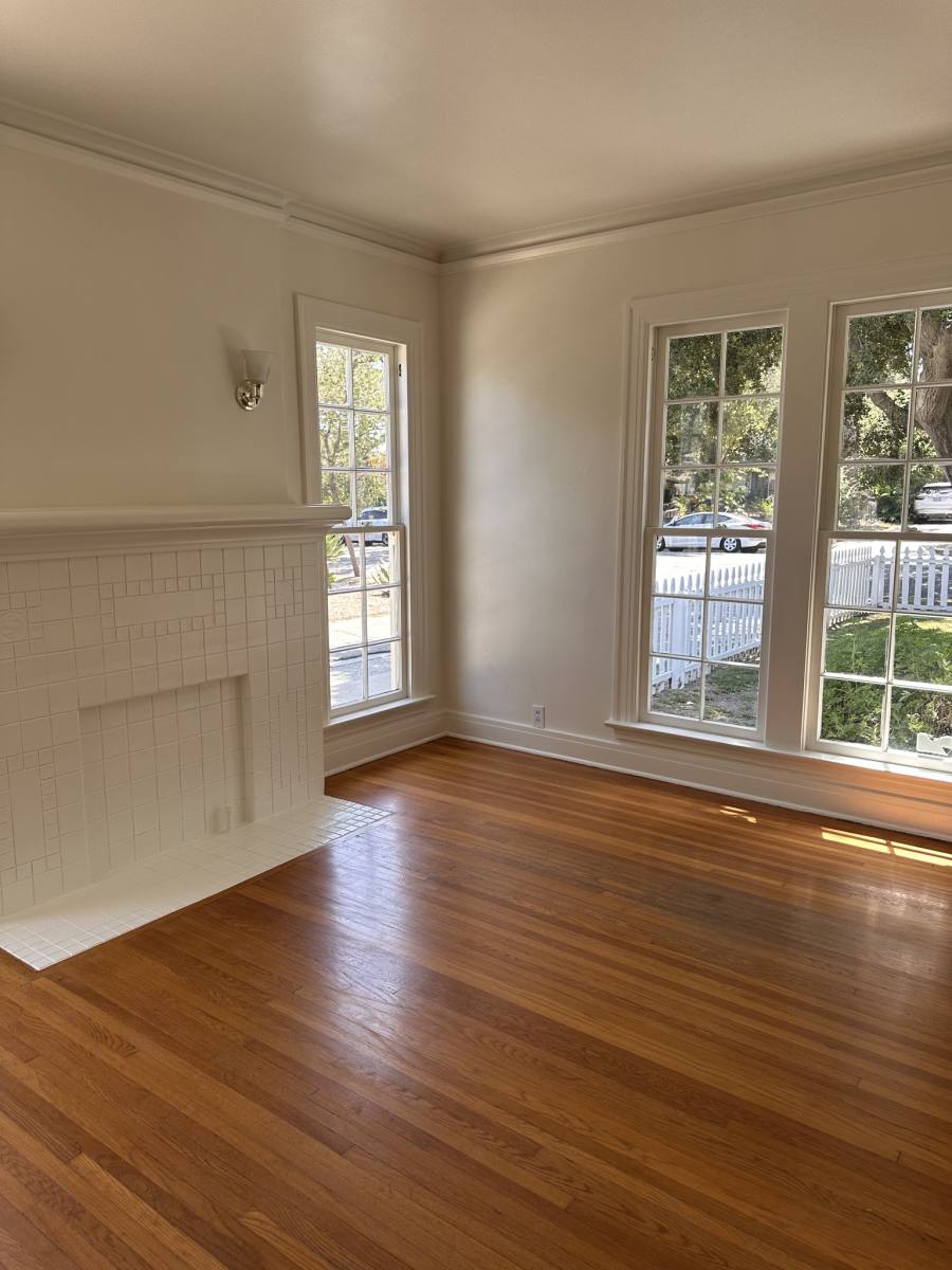 House for rent at 102 N Oak Ave, Pasadena, CA 91107