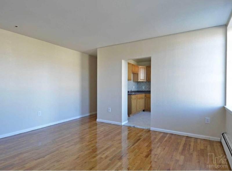 Apartment for rent at 10 Osborne Terrace, Newark, NJ 07108