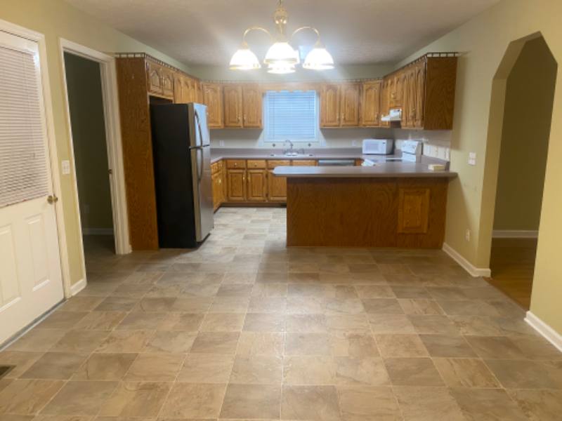 House for rent at 133 Sharon Dr, Manchester, TN 37355