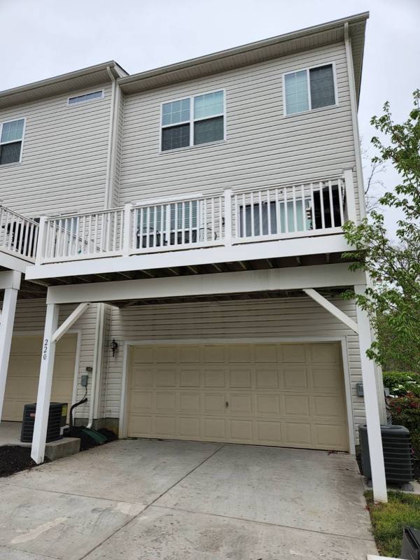 Townhouse for rent at 220 Ironwood Manor Dr, Silver Spring, MD 20904