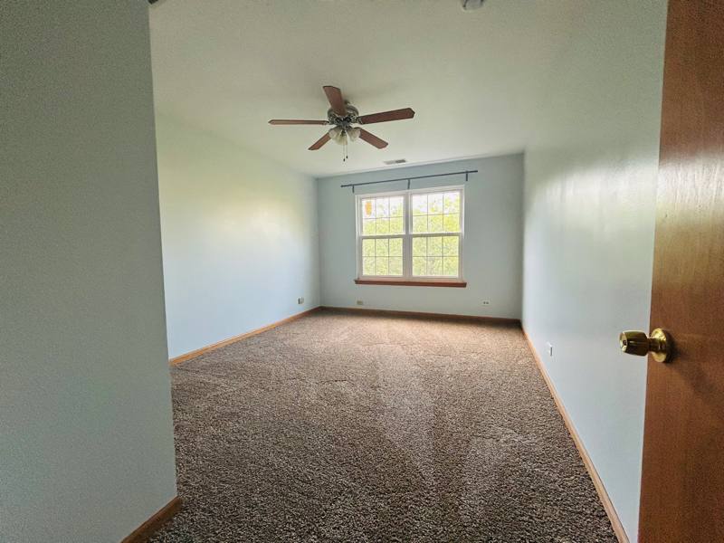 Townhouse for rent at 130 Cammeron Court, Aurora, IL 60504