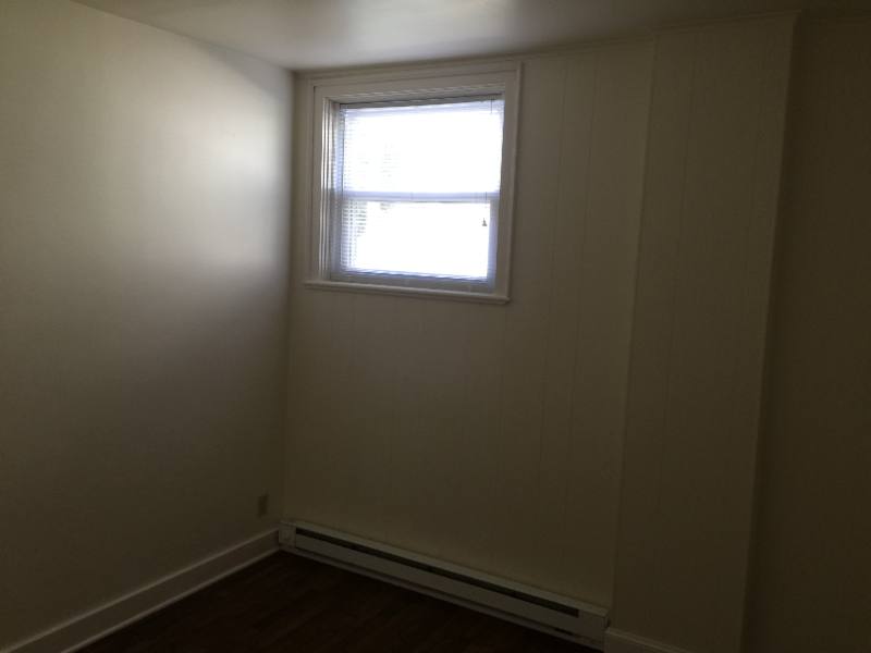 Apartment for rent at 121 Center St #1st, Milton, PA 17847