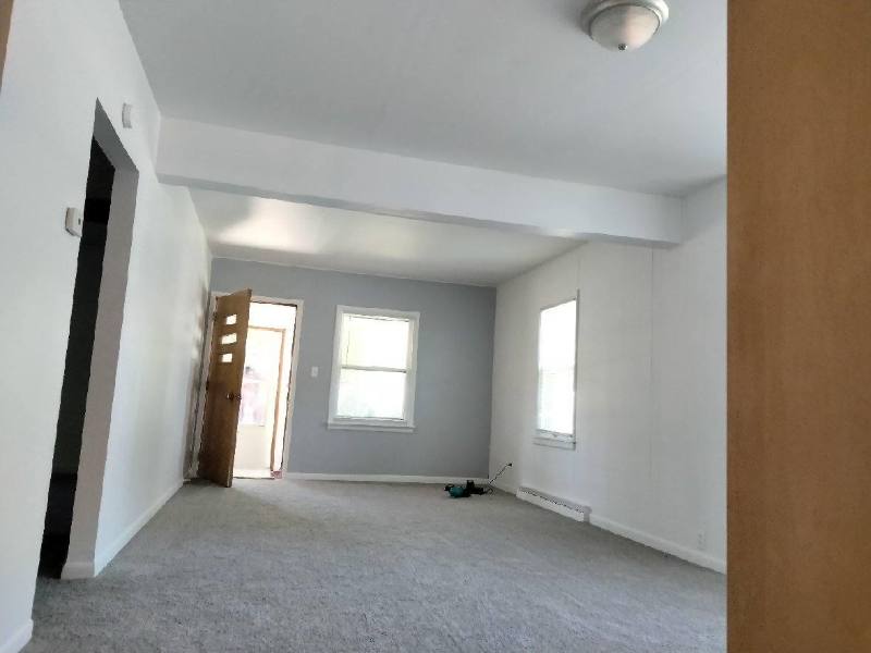 House for rent at 1545 Division St, Saginaw, MI 48602
