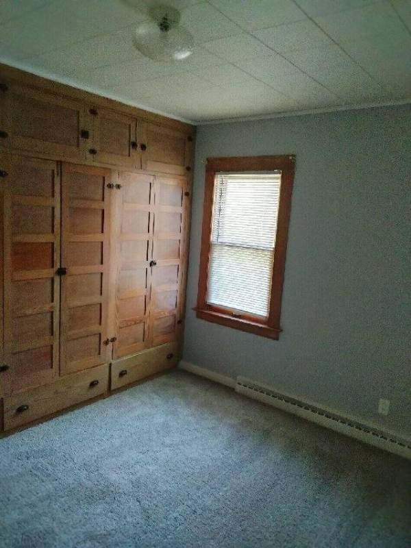 House for rent at 1545 Division St, Saginaw, MI 48602