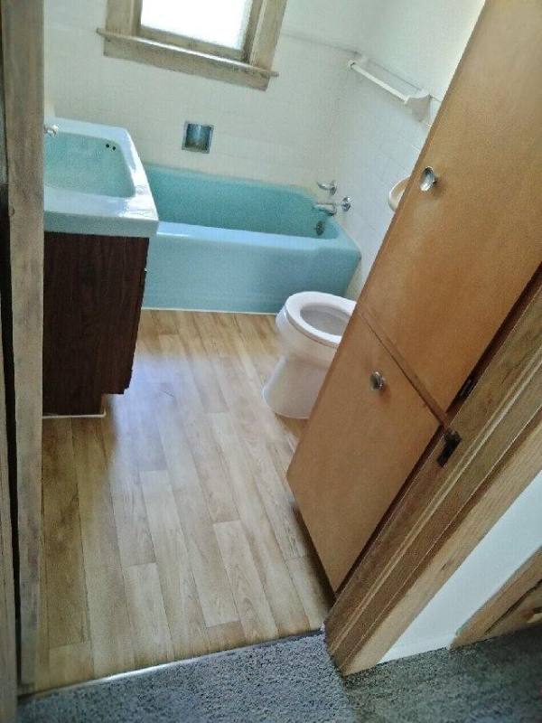 House for rent at 1545 Division St, Saginaw, MI 48602