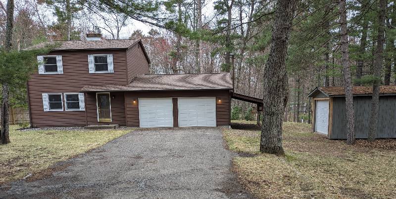 House for rent at 9815 Wintergreen Dr, Minocqua, WI 54548