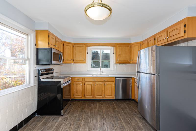 Apartment for rent at 272 Hunyadi Ave, Fairfield, CT 06824