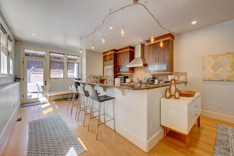 Townhouse for rent at 551 Cook St, Denver, CO 80206