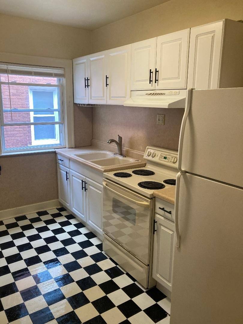 Apartment for rent at 353 W Webster, Ferndale, MI 48220