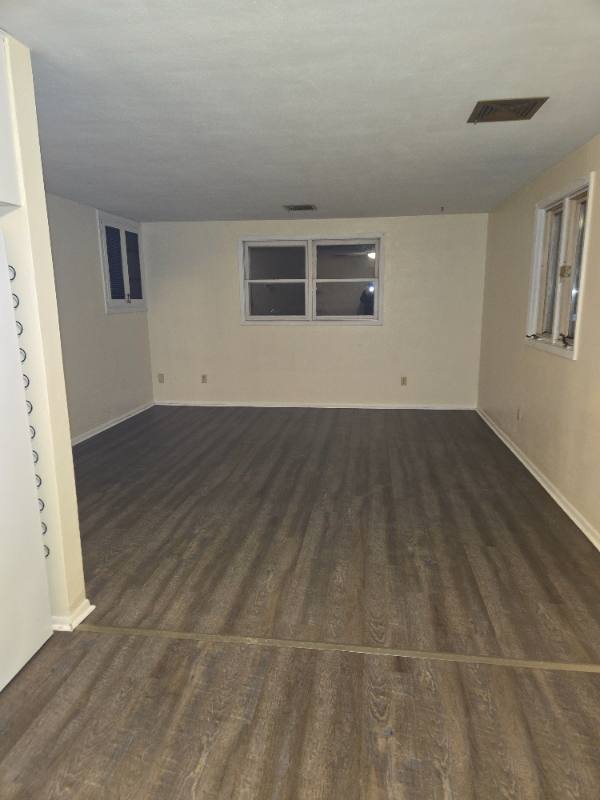 Apartment for rent at 513 N Oak St #1 2, Owatonna, MN 55060