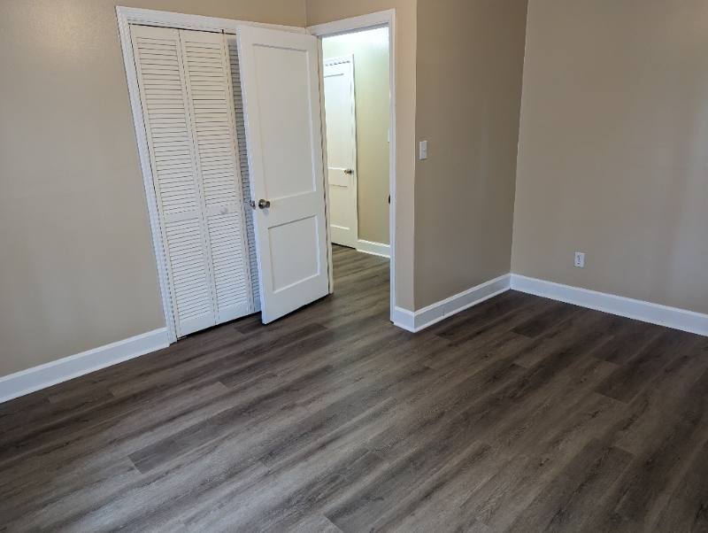 House for rent at 828 Crescent Dr, Reidsville, NC 27320