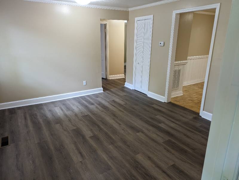 House for rent at 828 Crescent Dr, Reidsville, NC 27320