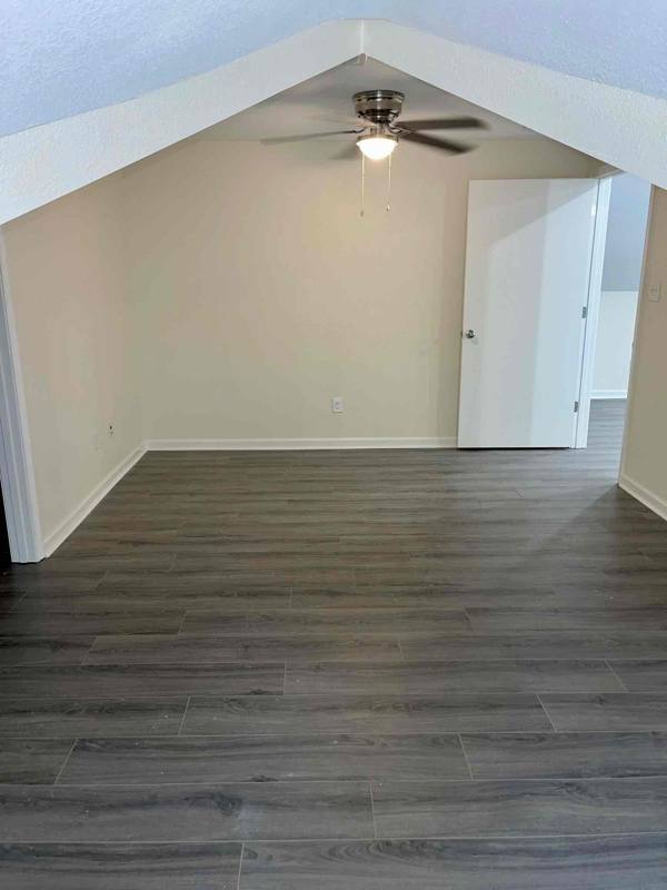 Apartment for rent at 404 E 18th St #C, Hopkinsville, KY 42240