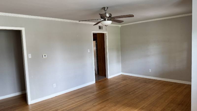 House for rent at 10932 Dunaway Dr, Dallas, TX 75228