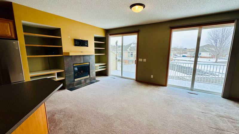 Townhouse for rent at 20048 Heritage Dr, Lakeville, MN 55044