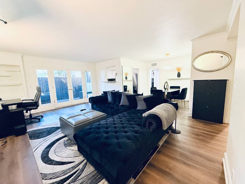 Condo for rent at 7560 Hollywood Blvd #101, Los Angeles, CA 90046