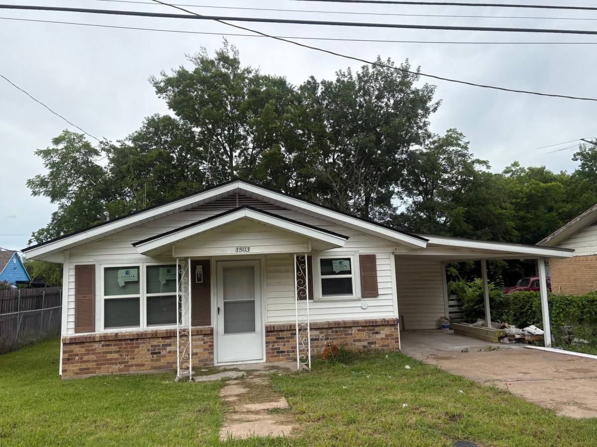 House for rent at 1503 Jackson St, Kaufman, TX 75142