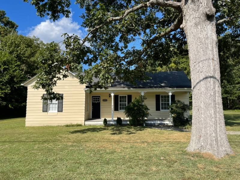 House for rent at 2338 New Market Rd, Henrico, VA 23231