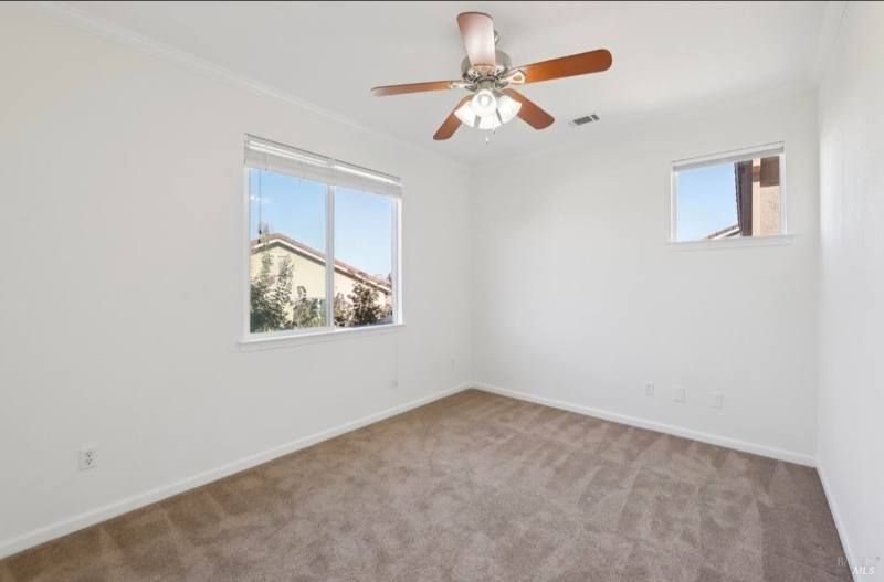 House for rent at 1888 Leaning Oak Dr, Fairfield, CA 94534