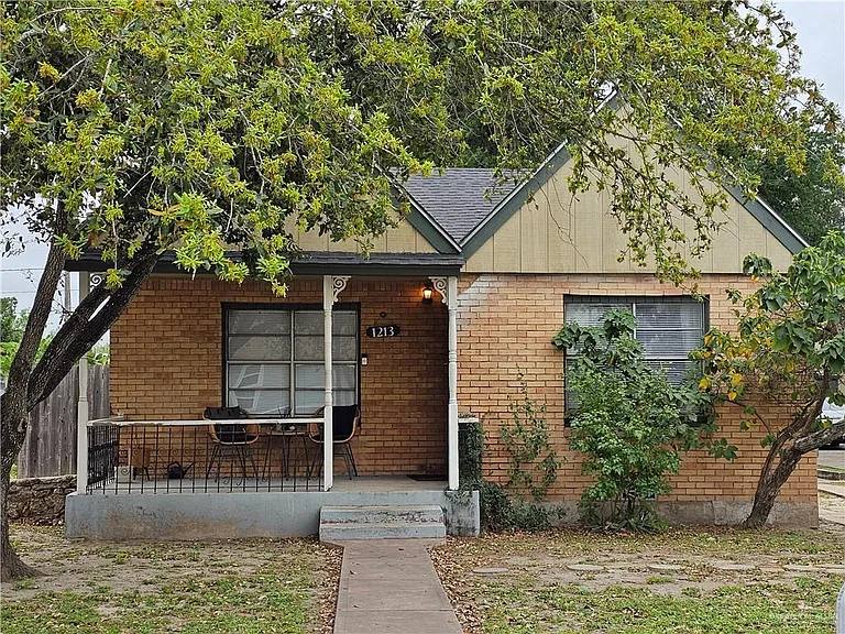 House for rent at 1213 N 15th St, McAllen, TX 78501