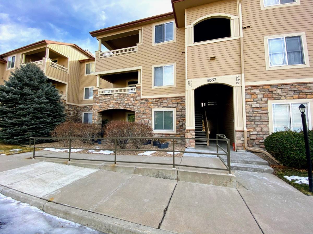 Condo for rent at 9557 W San Juan Circle #305, Littleton, CO 80128