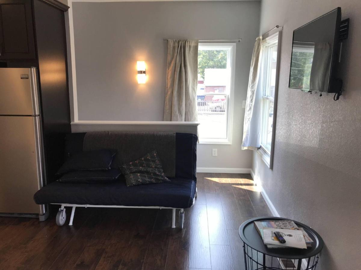 Apartment for rent at 1652 N Gaylord St, Denver, CO 80206