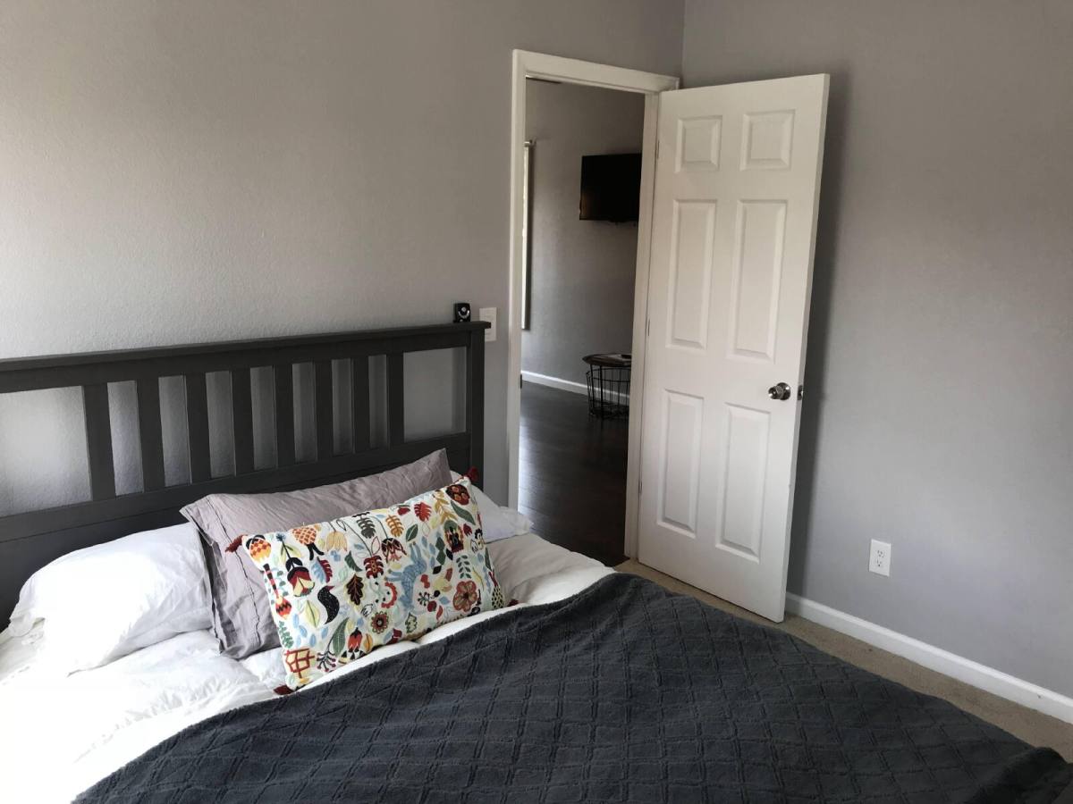 Apartment for rent at 1652 N Gaylord St, Denver, CO 80206