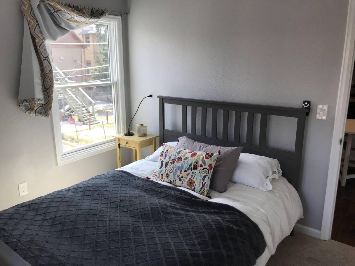 Apartment for rent at 1652 N Gaylord St, Denver, CO 80206