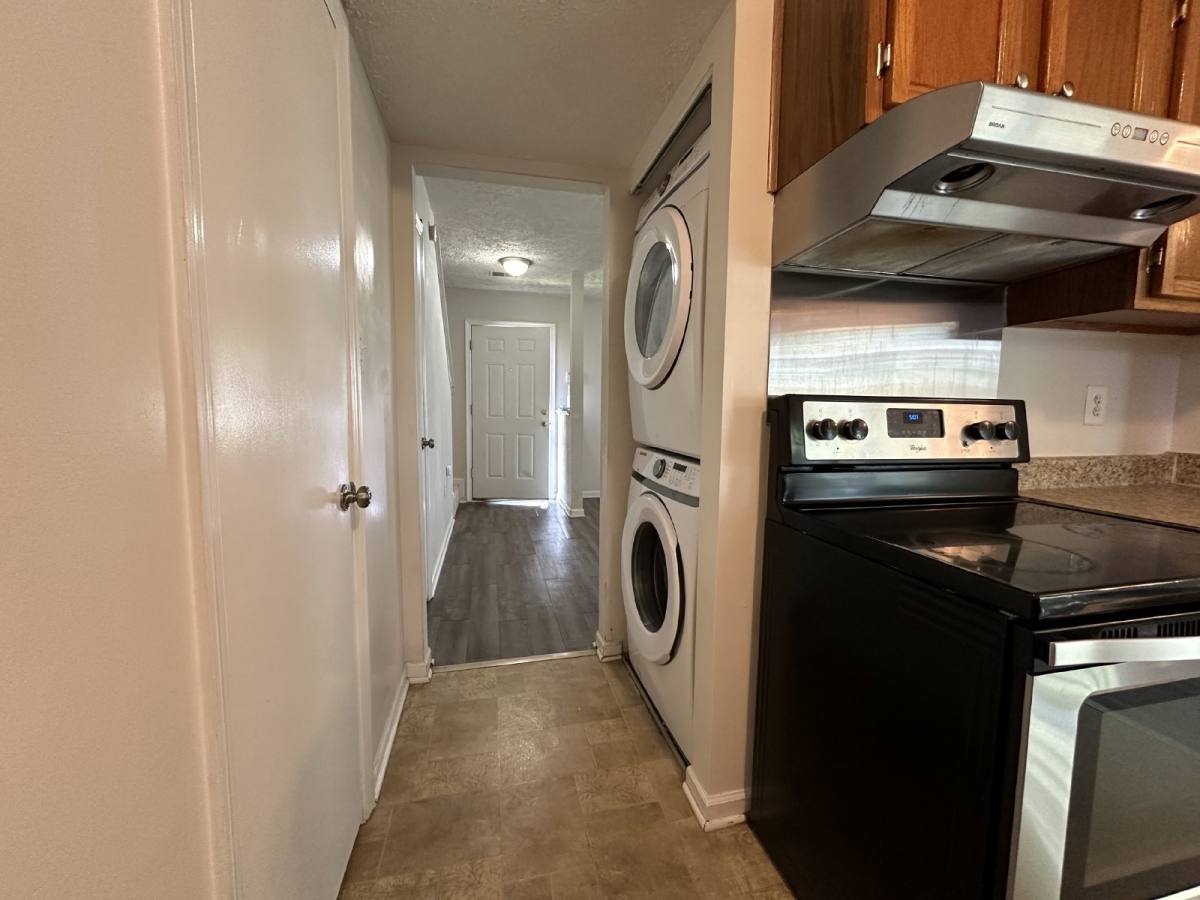 Townhouse for rent at 8625 Cartwright Court, Manassas, VA 20111