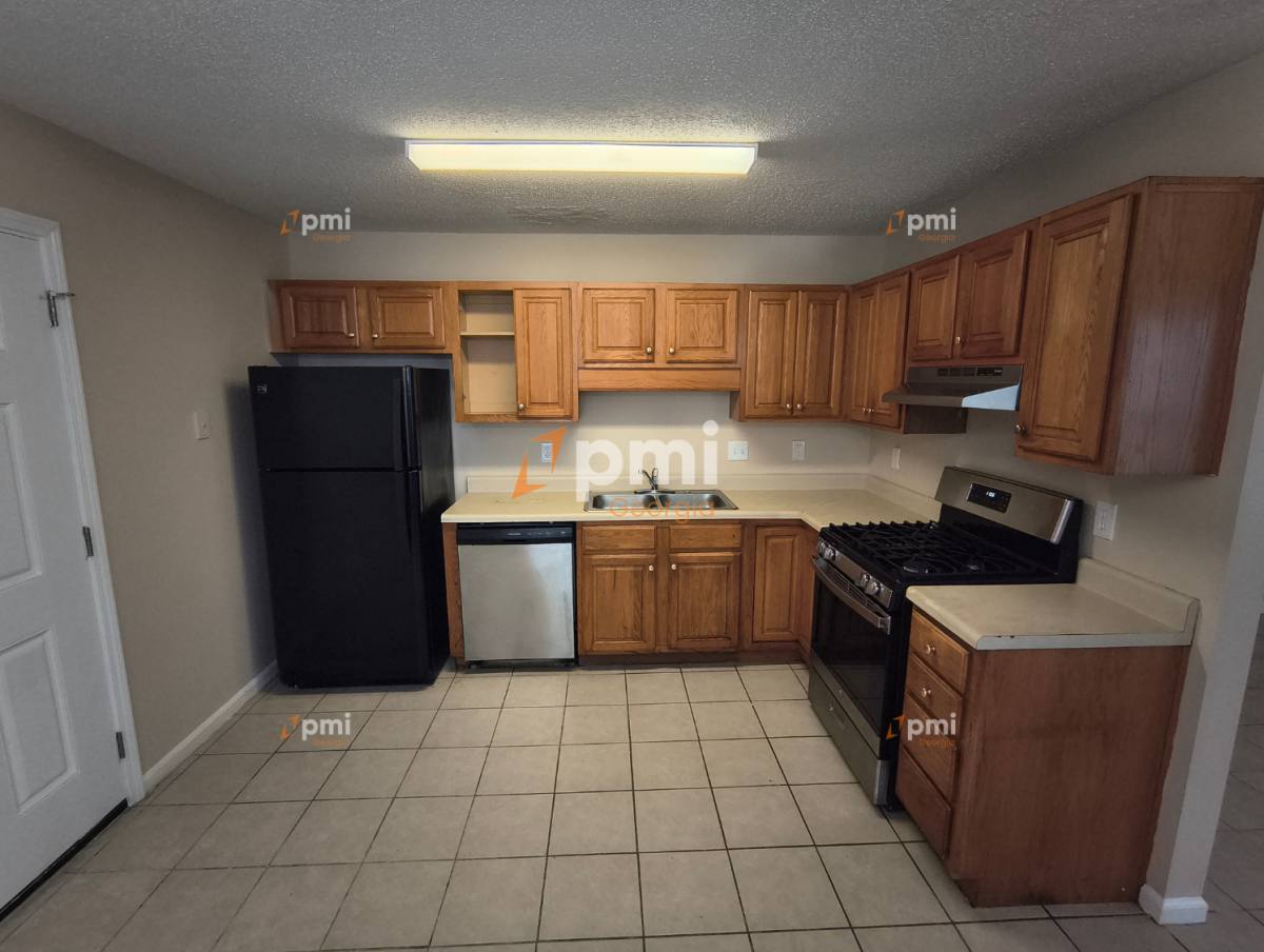 House for rent at 125 Orchard Pass, Warner Robins, GA 31088
