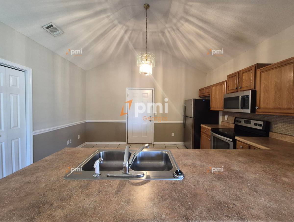 House for rent at 342 Orchard Way, Warner Robins, GA 31088