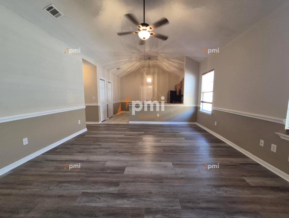 House for rent at 342 Orchard Way, Warner Robins, GA 31088