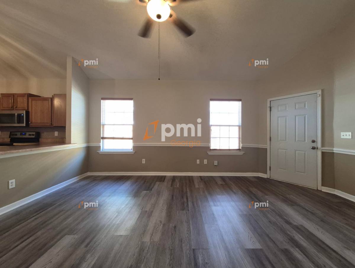House for rent at 342 Orchard Way, Warner Robins, GA 31088