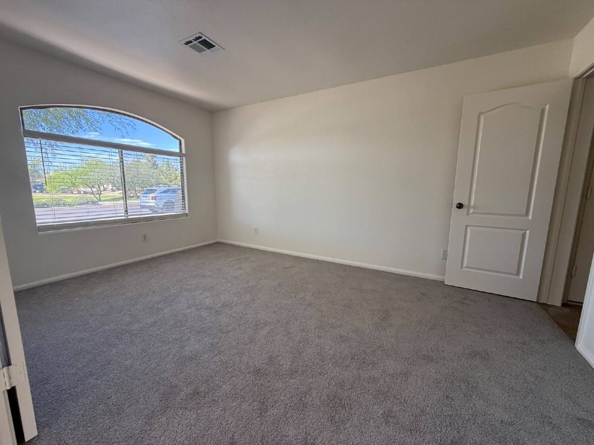 House for rent at 9587 W Seldon Lane, Peoria, AZ 85345