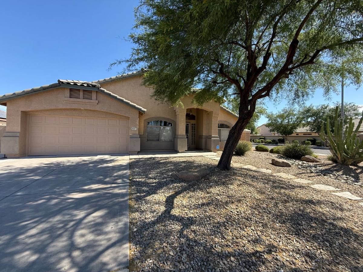 House for rent at 9587 W Seldon Lane, Peoria, AZ 85345
