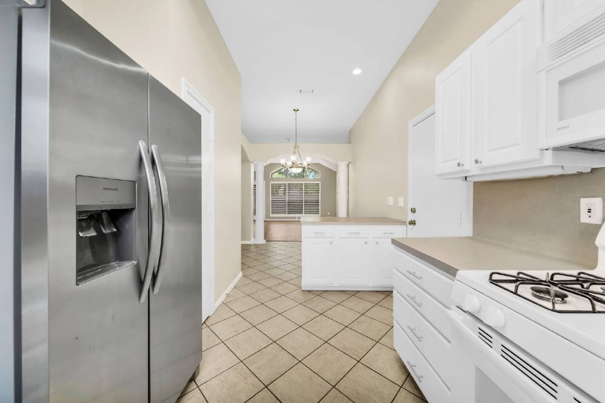 House for rent at 7063 Gentle Breeze Dr, Willis, TX 77318