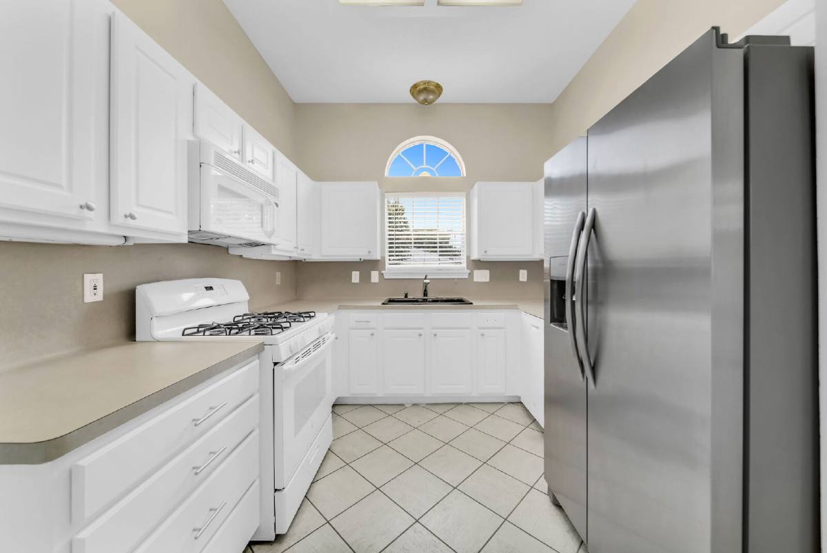 House for rent at 7063 Gentle Breeze Dr, Willis, TX 77318