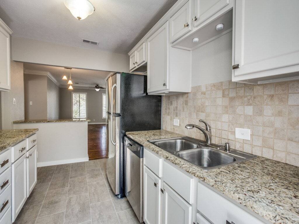 House for rent at 6470 Lindell Ave, Fort Worth, TX 76116