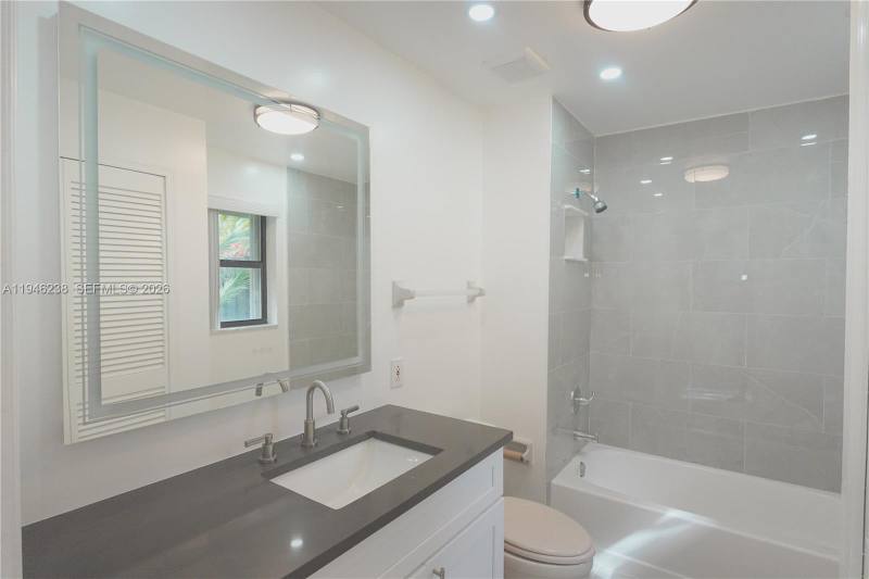 Townhouse for rent at 518 NE 48th St, Boca Raton, FL 33431